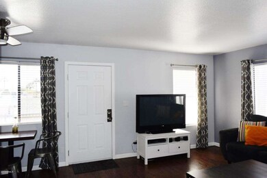 004_Living Room & Dining Area