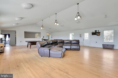 1736 Harpers Ferry Rd, Knoxville, MD 21758 - photo 7