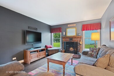 440 Candlewood Ct, Algonquin, IL 60102 - photo 5