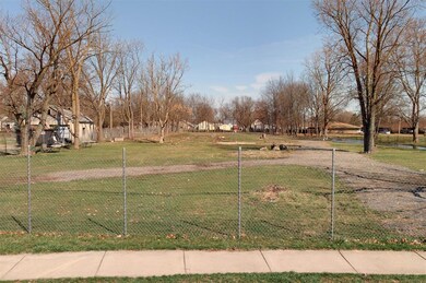 2512 Briggs