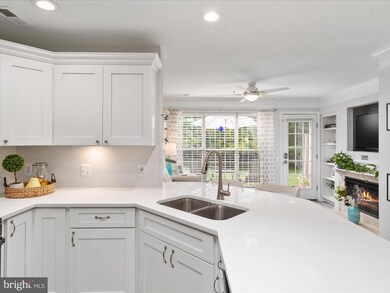 21817 Baldwin Square, Sterling, VA 20164 - photo 7