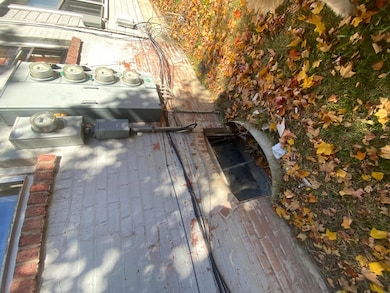 502 Monroe St, Valparaiso, IN 46383 - photo 5