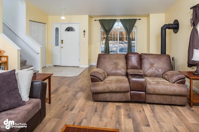 Living Room_DMD_3744-SMALL