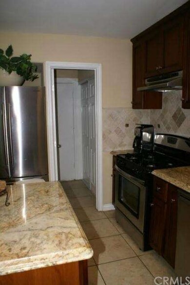 Gorgeous stainless steel appliances and huge walk 