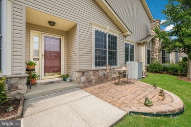 807 Persimmon Ln unit V122, Langhorne, PA 19047 - photo 3