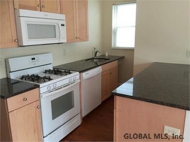 262 Yates St unit . 1, Albany, NY 12208 - photo 3