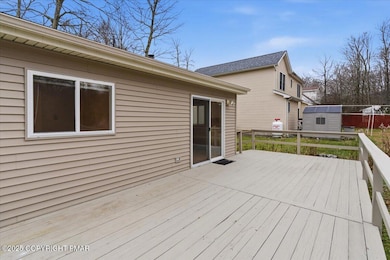 1120 Trapper Ln, Pocono Summit, PA 18346 - photo 7