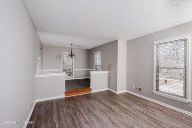 004-photo-living-room-9000436