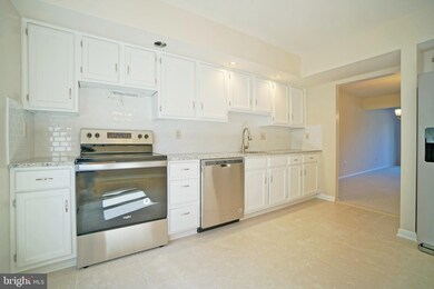 2205 Chapel Valley Ln, Lutherville Timonium, MD 21093 - photo 2