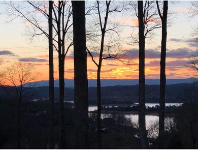 9B319007-5CDD-49C9-A8A4-98656532DCB2