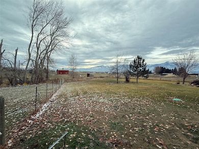 713 Saras Place, Corvallis, MT 59828 - photo 6