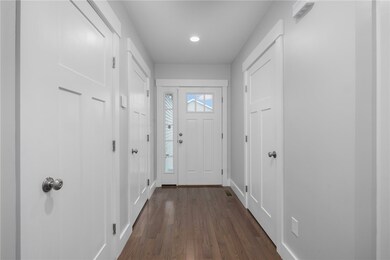 81 Stonebridge Ln, East Greenwich, RI 02818 - photo 4