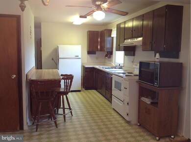 1009 East Ave, State Line, PA 17263 - photo 2