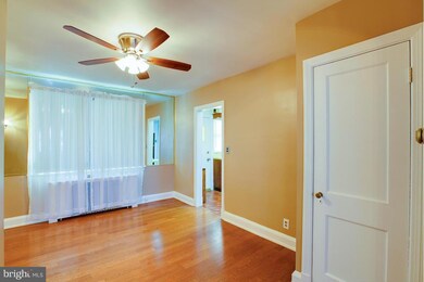 830 Lyndhurst St, Baltimore, MD 21229 - photo 6