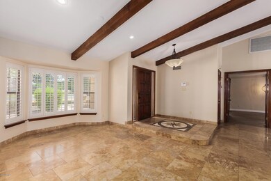 Formal Dining
