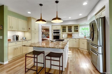 Beautifully remodeled kitchen!