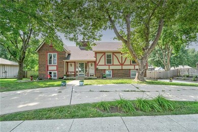 717 NW 15th St, Blue Springs, MO 64015 - photo 2