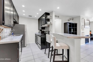 5525 E Thomas Rd edits2-14