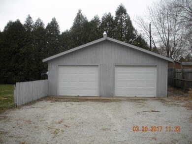 6908 NE Suburban Dr, Michigan City, IN 46360 - photo 3