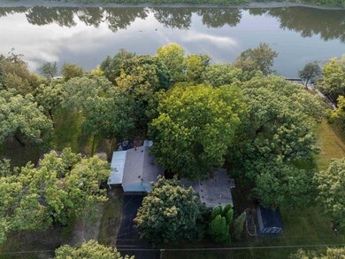 1523 Cedar Lake Lane 004.jpg