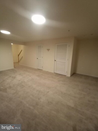 5610 Fishermens Ct, Clinton, MD 20735 - photo 4