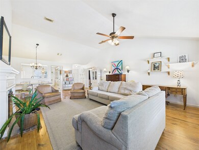 2824 Meadow Brook Ct, League City, TX 77573 - photo 7