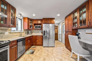 207 White St, South Weymouth, MA 02190 - photo 3