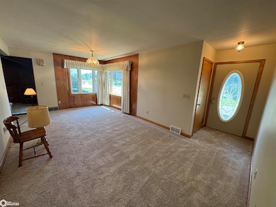 407 E North St, Bloomfield, IA 52537 - photo 4