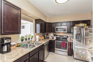 2606 51st St, Des Moines, IA 50310 - photo 7