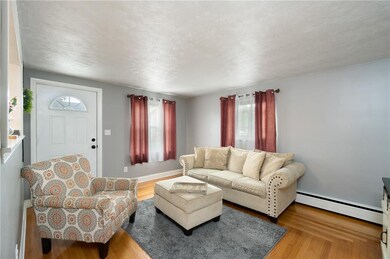 6 Sachem St, Pawtucket, RI 02861 - photo 5