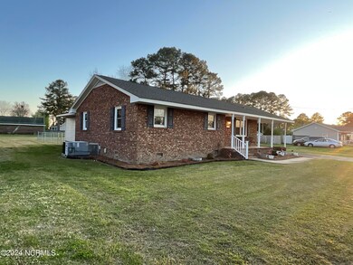 394 Main St, Winterville, NC 28590 - photo 2