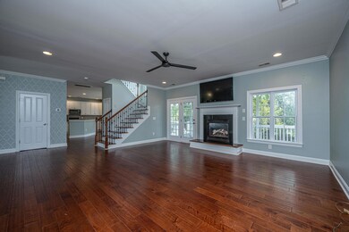 2145SandyPointLn014