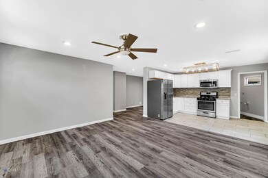 4100 W 21st Place, Gary, IN 46404 - photo 5