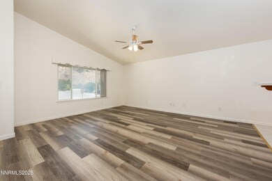 250 Mark St-7