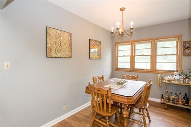 710 19th St NW, Cedar Rapids, IA 52405 - photo 2