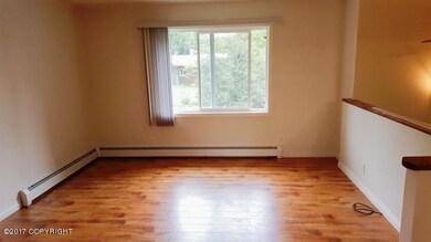 Unit B upstairs living