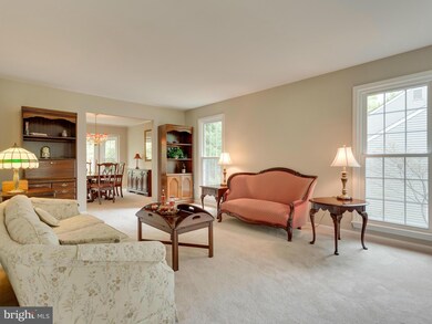 6803 Bluecurl Cir, Springfield, VA 22152 - photo 4