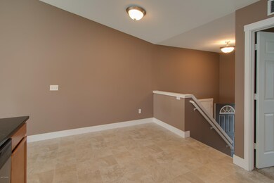 3232_Ashby_Lane-04