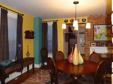 Dining Room 001