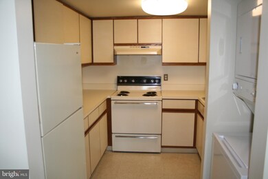 350 Main St unit 303, Red Hill, PA 18076 - photo 3