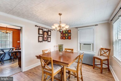 212 N Queen St, Littlestown, PA 17340 - photo 2