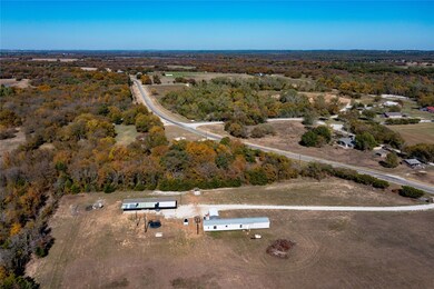 9959 Fm 2071 unit Trailer B, Valley View, TX 76272 - photo 4
