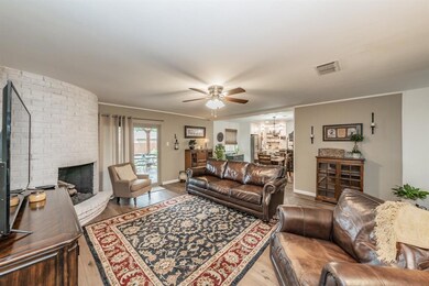 6505 Riddle Dr, North Richland Hills, TX 76182 - photo 4