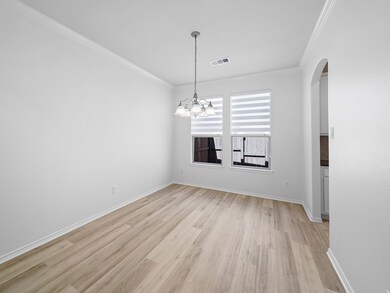 Seamlessly connected to the kitchen through a conv