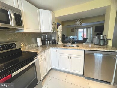 19451 Zinnia Cir, Germantown, MD 20876 - photo 5