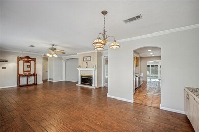 837 Wheelwood Dr, Hurst, TX 76053 - photo 7