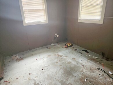 1207 Edgerly Ave, Albany, GA 31707 - photo 7