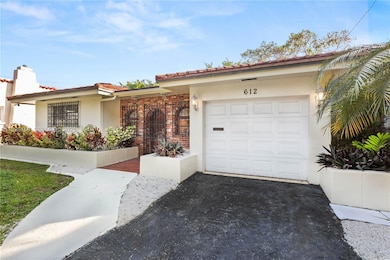 612 Minorca Ave, Coral Gables, FL 33134 - photo 2