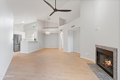 6-web-or-mls-10301-n-70th-st-238