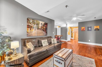 21 n front st, 2e2 - 00005